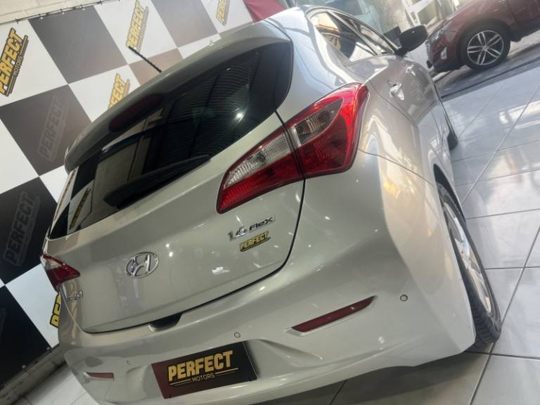 HYUNDAI - HB20 - 2013/2013 - Prata - R$ 45.900,00