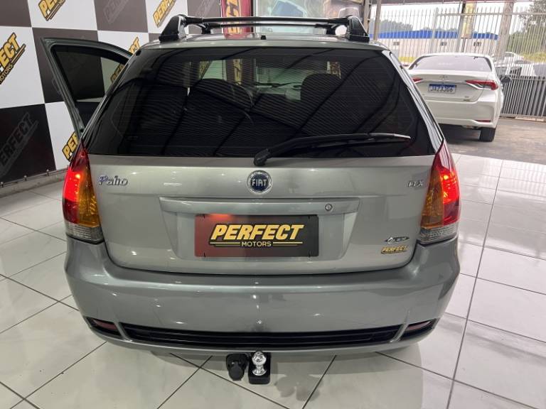 FIAT - PALIO - 2005/2005 - Cinza - R$ 24.900,00