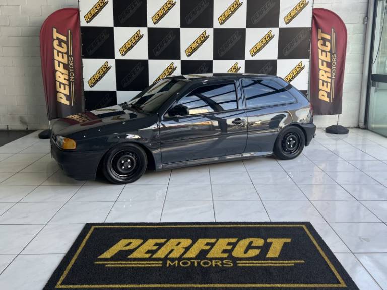 VOLKSWAGEN - GOL - 2003/2003 - Cinza - R$ 15.900,00