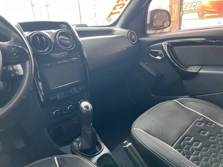 RENAULT - OROCH - 2020/2020 - Branca - R$ 77.900,00