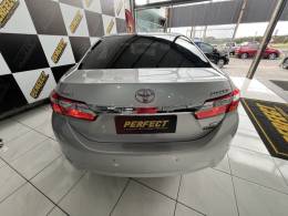 TOYOTA - COROLLA - 2015/2015 - Prata - R$ 79.900,00