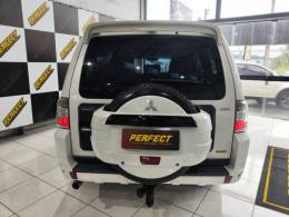 MITSUBISHI - PAJERO FULL - 2010/2010 - Branca - R$ 104.900,00