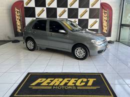 FIAT - PALIO - 2005/2005 - Cinza - R$ 24.900,00