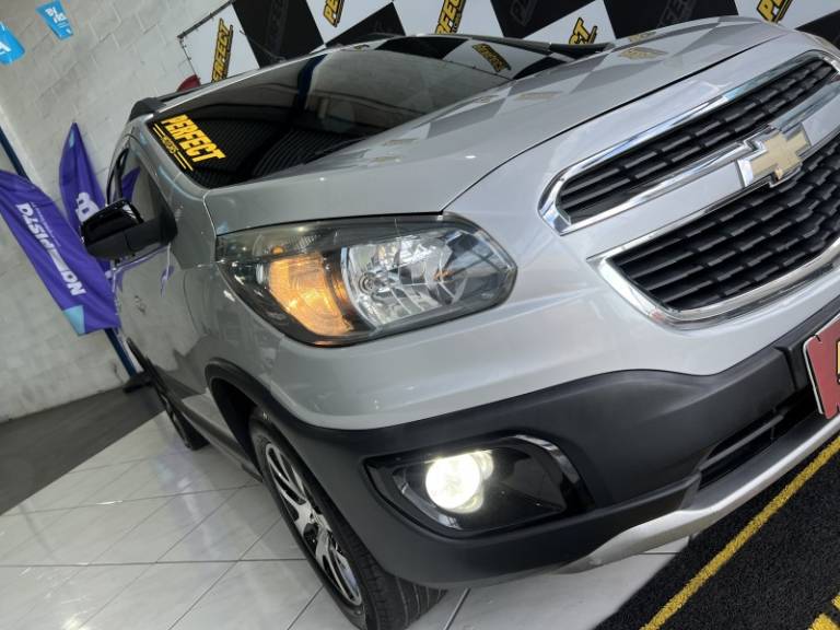 CHEVROLET - SPIN - 2016/2016 - Prata - R$ 59.900,00