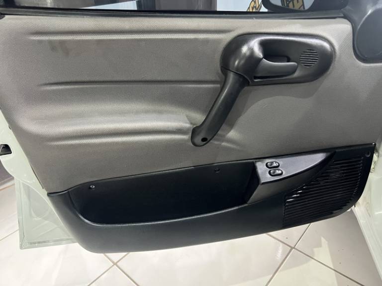 CHEVROLET - CORSA - 2012/2012 - Branca - R$ 29.900,00