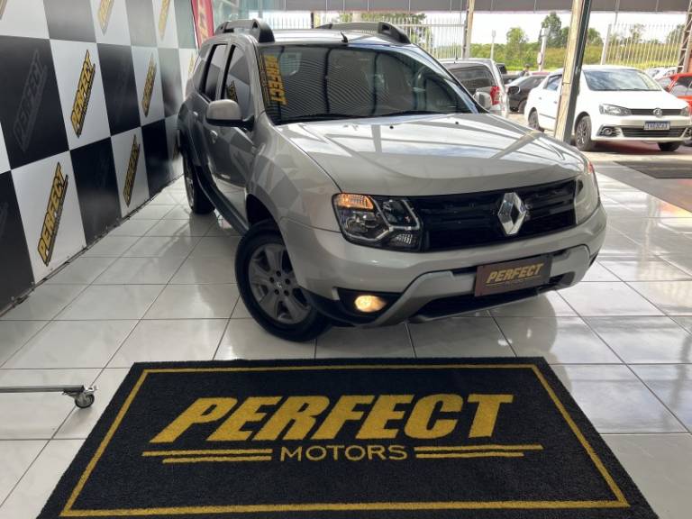 RENAULT - DUSTER - 2018/2018 - Prata - R$ 71.900,00
