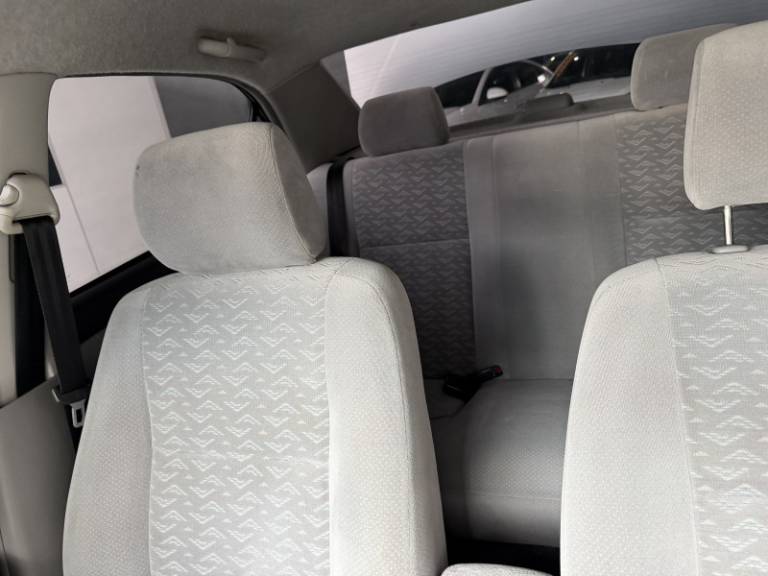 TOYOTA - COROLLA - 2004/2004 - Prata - R$ 38.900,00