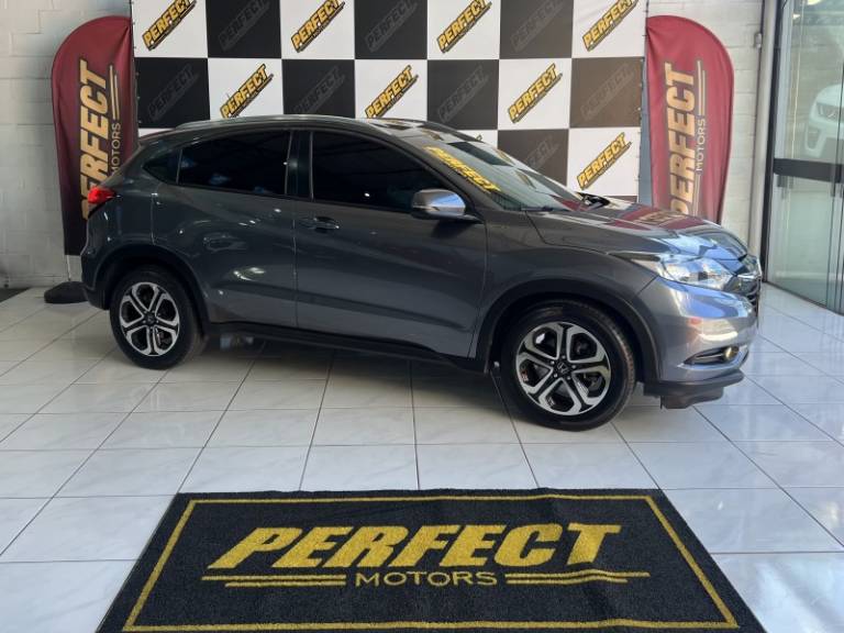 HONDA - HR-V - 2016/2016 - Cinza - R$ 85.900,00