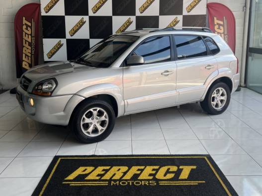 HYUNDAI - TUCSON - 2012/2012 - Prata - R$ 46.900,00